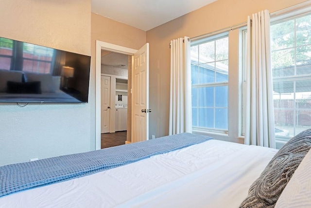 5213 Claremont St, Houston, TX 77023 - bedroom featuring access to exterior