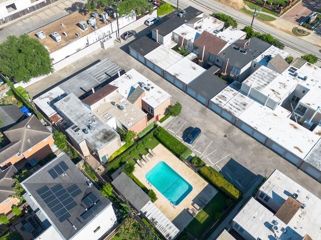 2243 W Alabama St Unit 10, Houston, TX 77098 - bird's eye view of a pool area