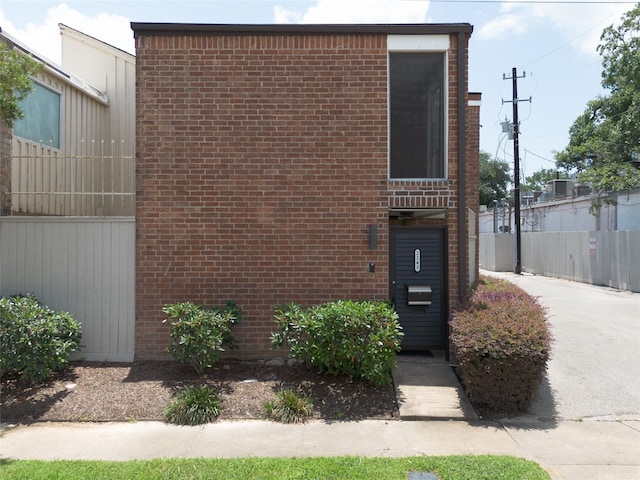 2243 W Alabama St Unit 10, Houston, TX 77098 - view of front of property with brick siding