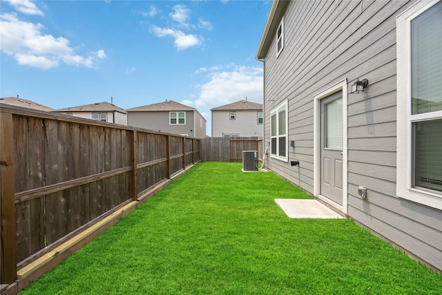 10127 Clearwick St, Houston, TX 77034 - view of yard featuring central AC