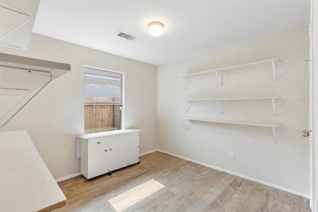 414 Laurel Sage Dr, Houston, TX 77339 - spacious closet with light wood-style flooring
