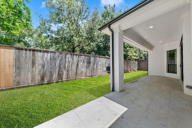4528 S Evergreen St, Bellaire, TX 77401 - view of yard with a patio area