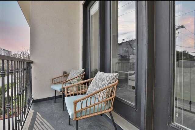 4104 Marina St, Houston, TX 77007 - view of balcony at dusk