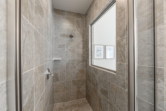 10311 Belvamera Rd, Richmond, TX 77407 - full bathroom with tiled shower
