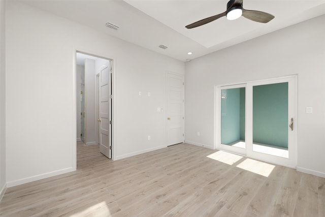 5606 Circe Cir Unit A, South Padre Island, TX 78597 - spare room featuring light wood-style floors, a ceiling fan, baseboards, and recessed lighting