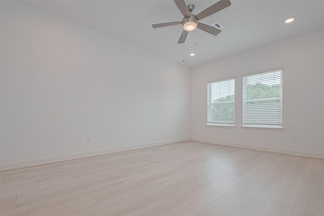 8927 Grovner Pl, Houston, TX 77055 - empty room featuring light wood-style flooring, baseboards, recessed lighting, and ceiling fan