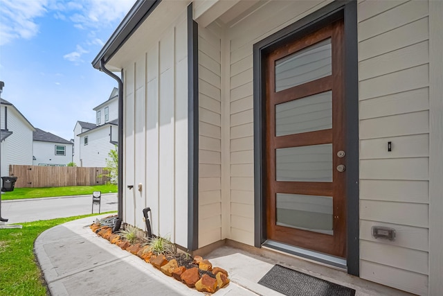 8933 Grovner Pl, Houston, TX 77055 - view of property entrance