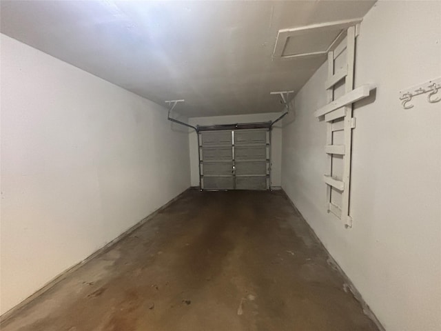 6210 Annunciation St, Houston, TX 77016 - view of garage