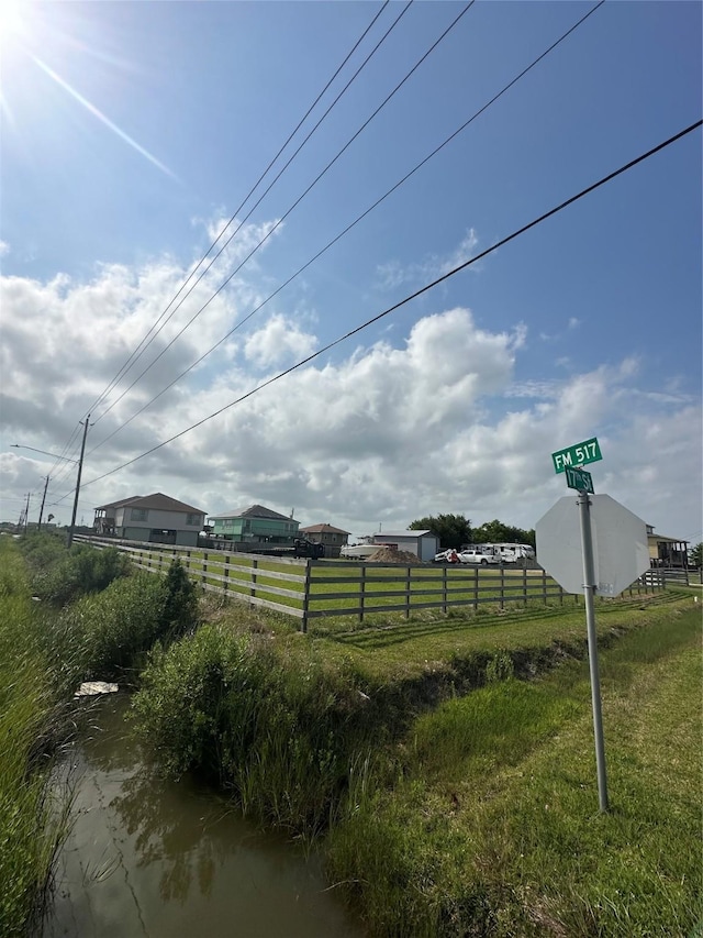 844 17th St, Dickinson, TX 77539