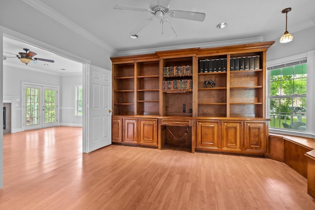2350 Hawk Mdws, Pearland, TX 77581 - unfurnished living room with ceiling fan, crown molding, and light wood finished floors