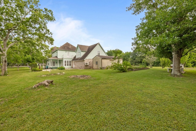 2350 Hawk Mdws, Pearland, TX 77581 - view of green lawn