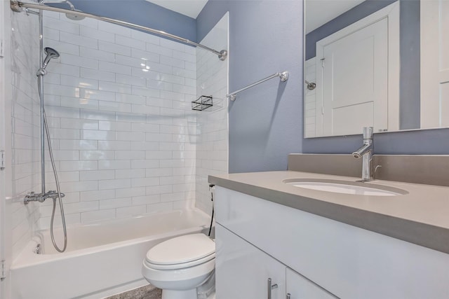 2620 Rusk St, Houston, TX 77003 - bathroom featuring vanity, bathing tub / shower combination, and toilet