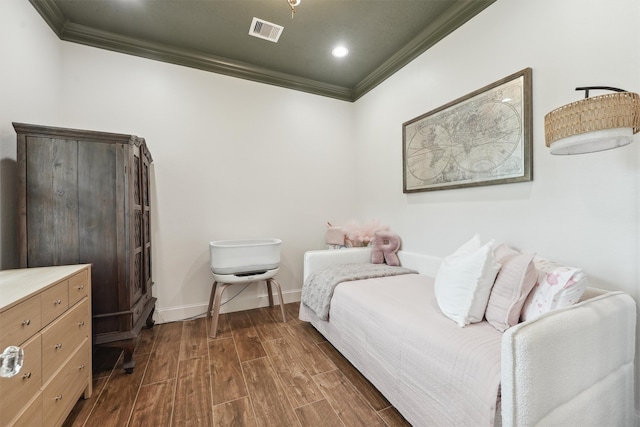 9343 Kai Dr, Beach City, TX 77523 - bedroom featuring crown molding, dark wood finished floors, and baseboards