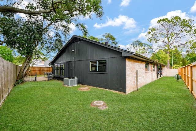 2735 Triway Ln, Houston, TX 77043 - back of property with central air condition unit