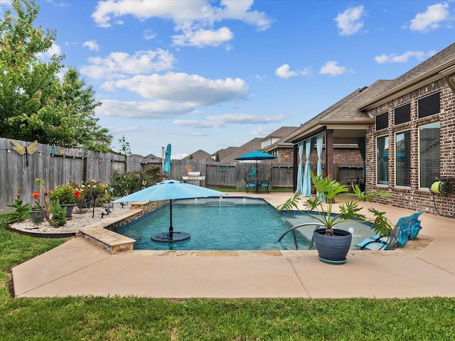 2314 Navo Ln, League City, TX 77573 - view of pool featuring a patio area and a fenced backyard