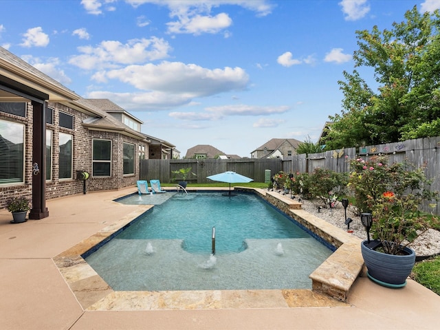 2314 Navo Ln, League City, TX 77573 - view of swimming pool featuring a fenced backyard and a patio area