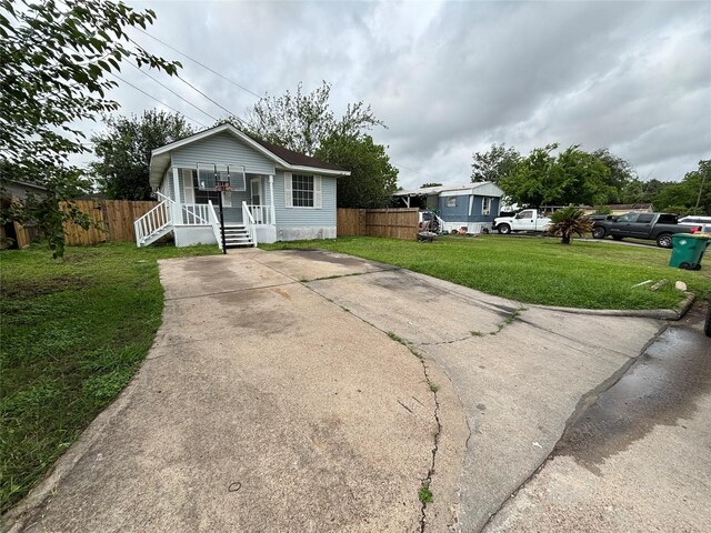 2508B W Holly Ave, Pasadena, TX 77502 - photo 2
