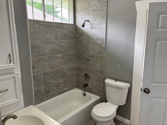 2508B W Holly Ave, Pasadena, TX 77502 - photo 4