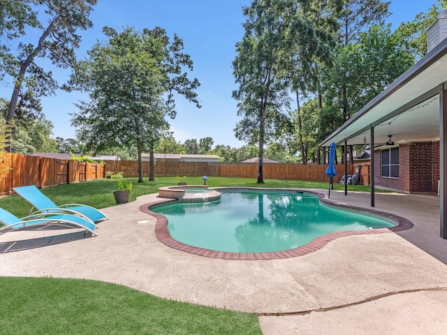 25169 Nutley Cir, Porter, TX 77365 - view of swimming pool with a patio area, ceiling fan, and a pool with connected hot tub