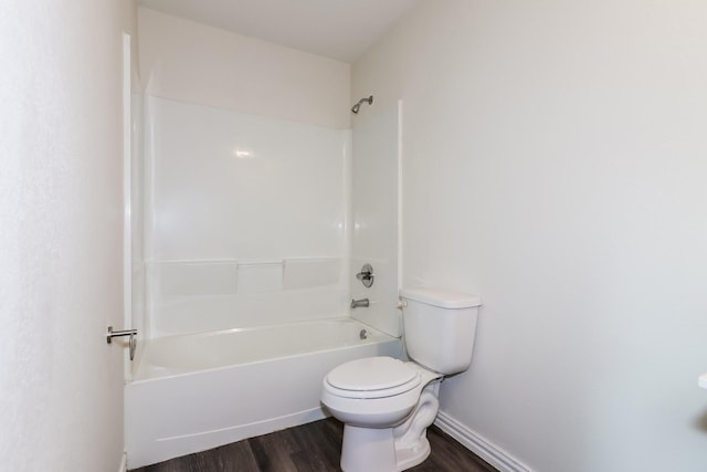 435 Connecticut St, Houston, TX 77029 - full bath featuring wood finished floors, toilet, and shower / washtub combination