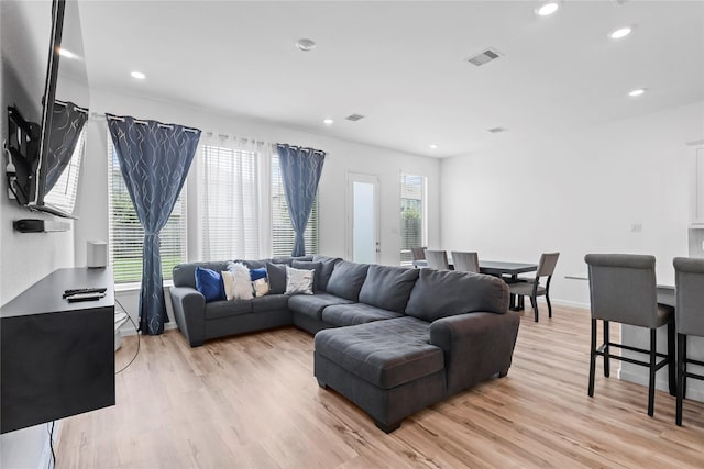 4050 Champlain Way, Rosharon, TX 77583 - living room with light wood-style flooring, recessed lighting, and baseboards