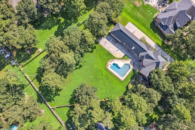 2215 Timbershade Ct, Magnolia, TX 77355 - aerial view of property and surrounding area featuring a pool area