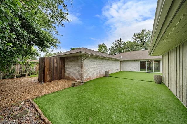 4003 Mischire Dr, Houston, TX 77025 - view of yard