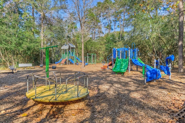 52 S Havenridge Dr, The Woodlands, TX 77381 - community playground with view of scattered trees