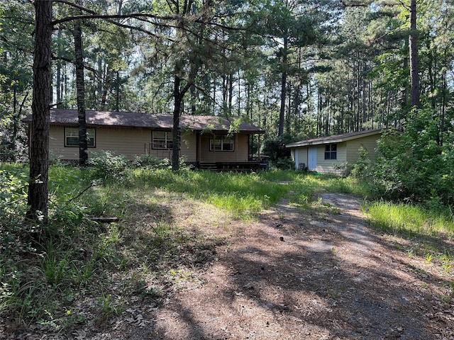 1883 Winding Creek Dr, Trinity, TX 75862 - view of yard