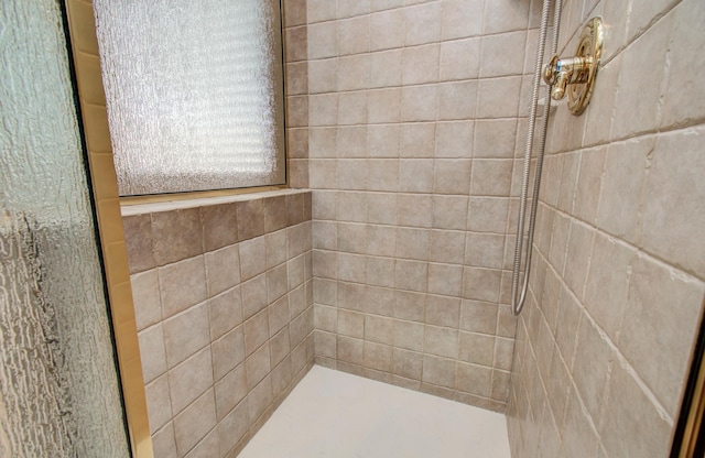 5810 Springton Ln, Spring, TX 77379 - bathroom with a tile shower