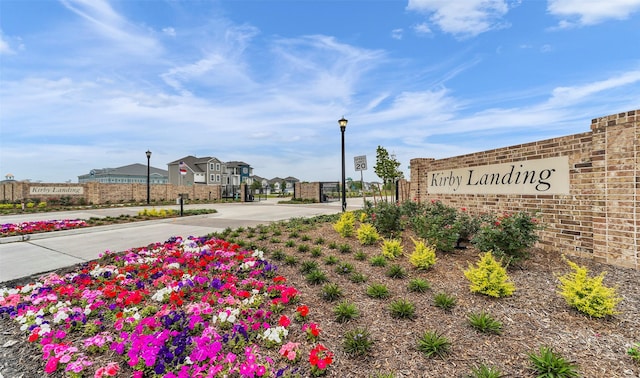 2020 Groveland Glen Dr, Houston, TX 77051 - view of community / neighborhood sign