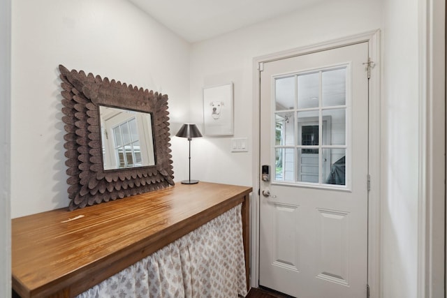 8019 Skyline Dr, Houston, TX 77063 - view of entryway