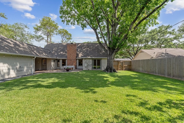 8019 Skyline Dr, Houston, TX 77063 - view of yard with a patio