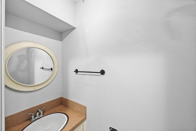 811 Lovett Blvd Unit 8, Houston, TX 77006 - bathroom featuring vanity