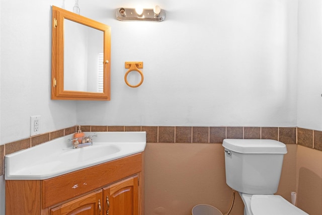 319 W Shore Dr, Kemah, TX 77565 - bathroom with toilet and vanity