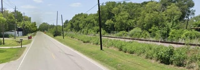 1003 Battlebell Rd, Highlands, TX 77562
