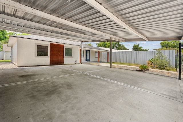 6414 Crestridge St, Houston, TX 77033 - view of patio / terrace