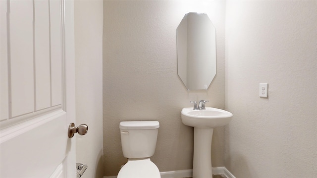 5434 Wildbrush Dr, Richmond, TX 77407 - bathroom with toilet and a sink