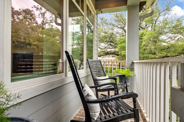 432 Marshall St, Houston, TX 77006 - view of porch