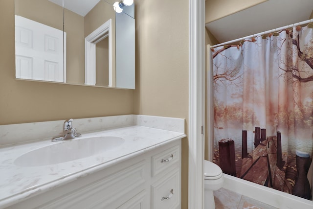 81 Baron Dr, Coldspring, TX 77331 - bathroom featuring vanity, toilet, and a shower with curtain