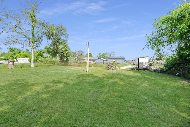 7013 Kittridge St, Houston, TX 77028 - view of yard