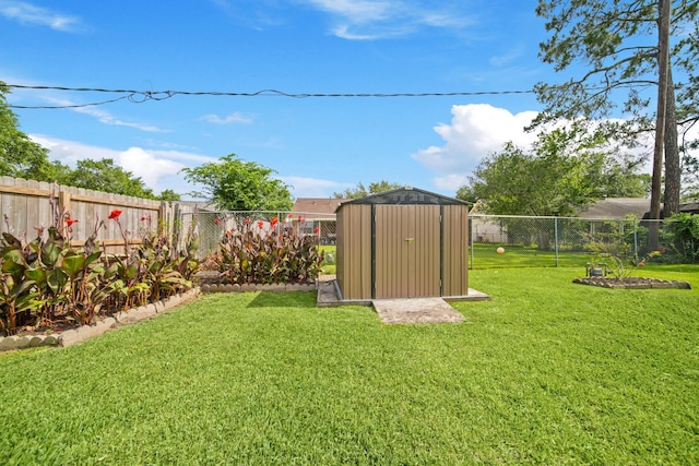 5111 Halbert Dr, Pearland, TX 77581 - view of yard
