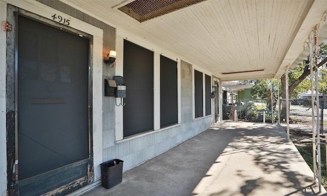 4915 Walker St, Houston, TX 77023 - view of patio / terrace
