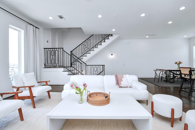 1822 Mcilhenny St Unit B, Houston, TX 77004 - living room with wood finished floors, healthy amount of natural light, and recessed lighting