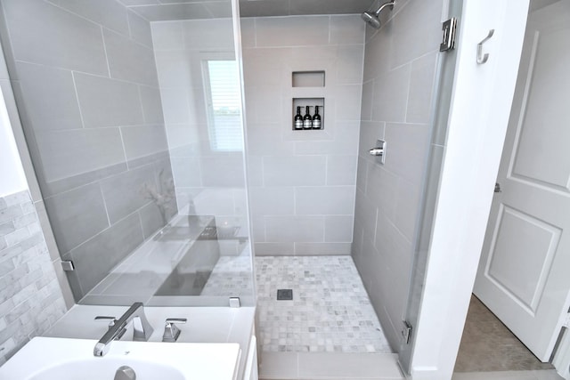 1822 Mcilhenny St Unit B, Houston, TX 77004 - bathroom featuring a shower stall and vanity
