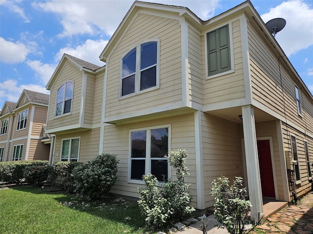8039 Ellinger Ln, Houston, TX 77040 - view of side of home featuring a lawn