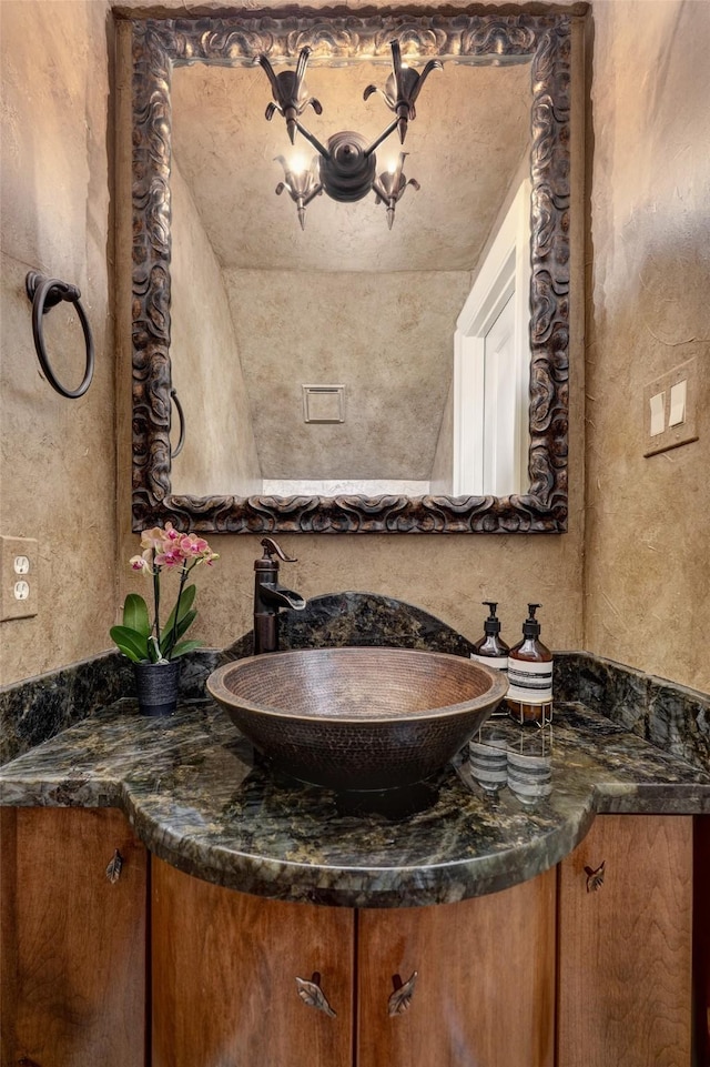 2306 Mcduffie St, Houston, TX 77019 - bathroom with vanity