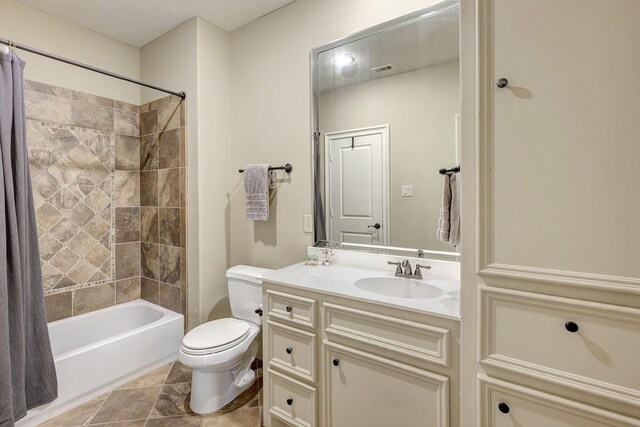 2306 Mcduffie St, Houston, TX 77019 - bathroom featuring vanity, shower / bathtub combination with curtain, and toilet