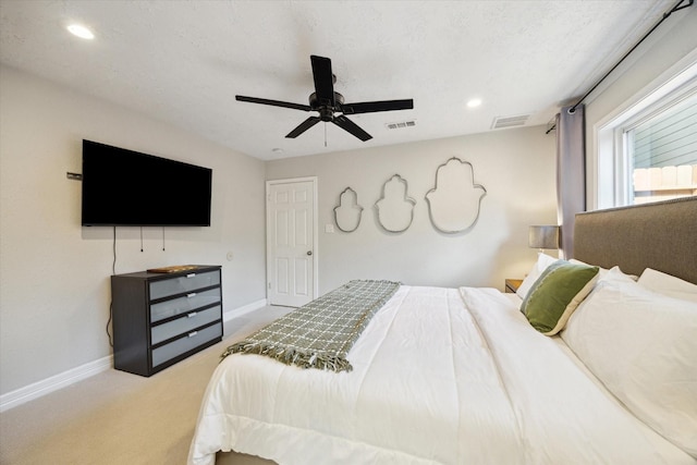 11102 Hillcroft St, Houston, TX 77096 - carpeted bedroom featuring baseboards, a ceiling fan, and recessed lighting