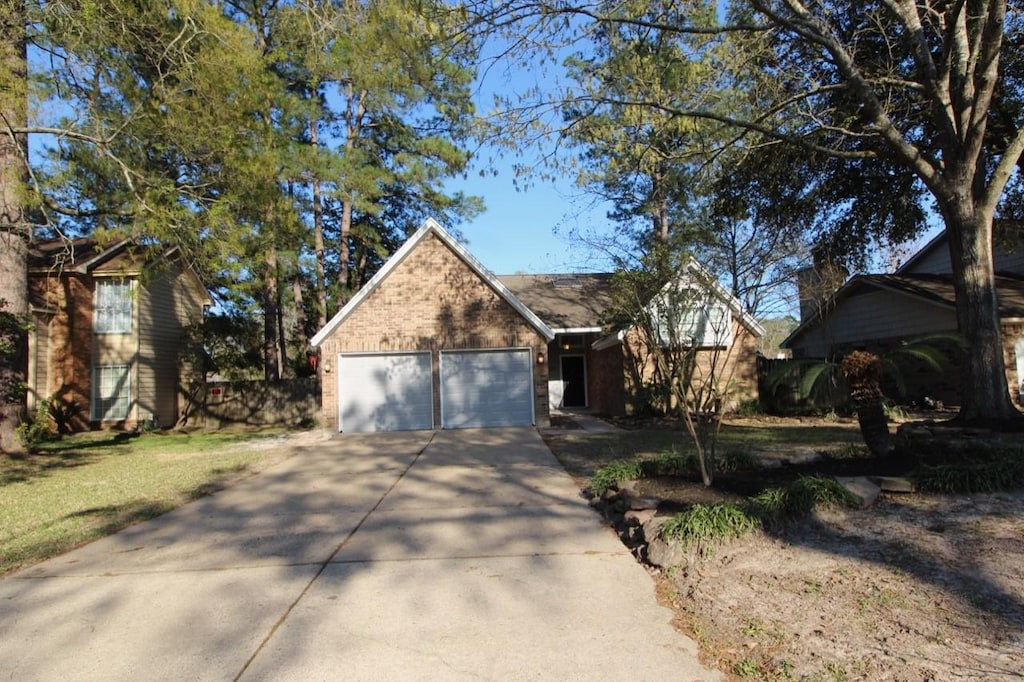 5326 Village Springs Dr, Houston, TX 77339 - photo 1